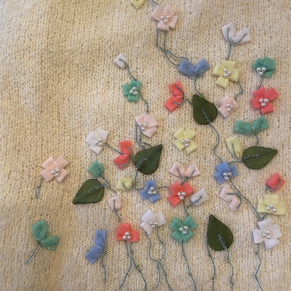 Cream Floral Embroidered Cardigan 1950s Vintage M - Picture 3 of 10